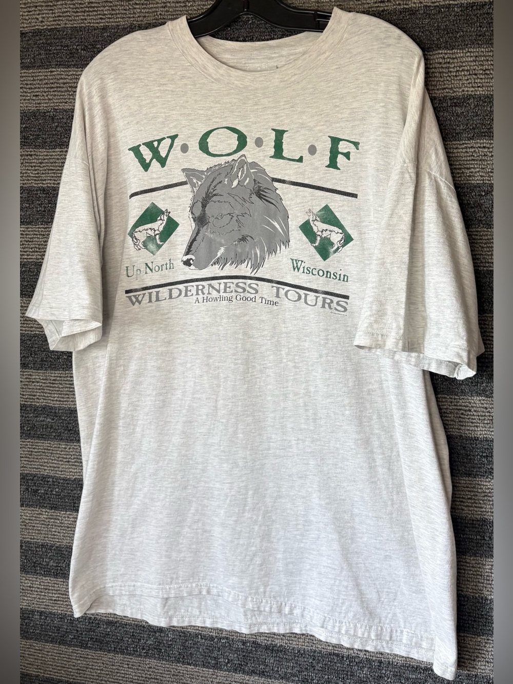 Vintage 90’s WOLF Wilderness Tours Wisconsin Single Stitch Grey T-Shirt XXL
